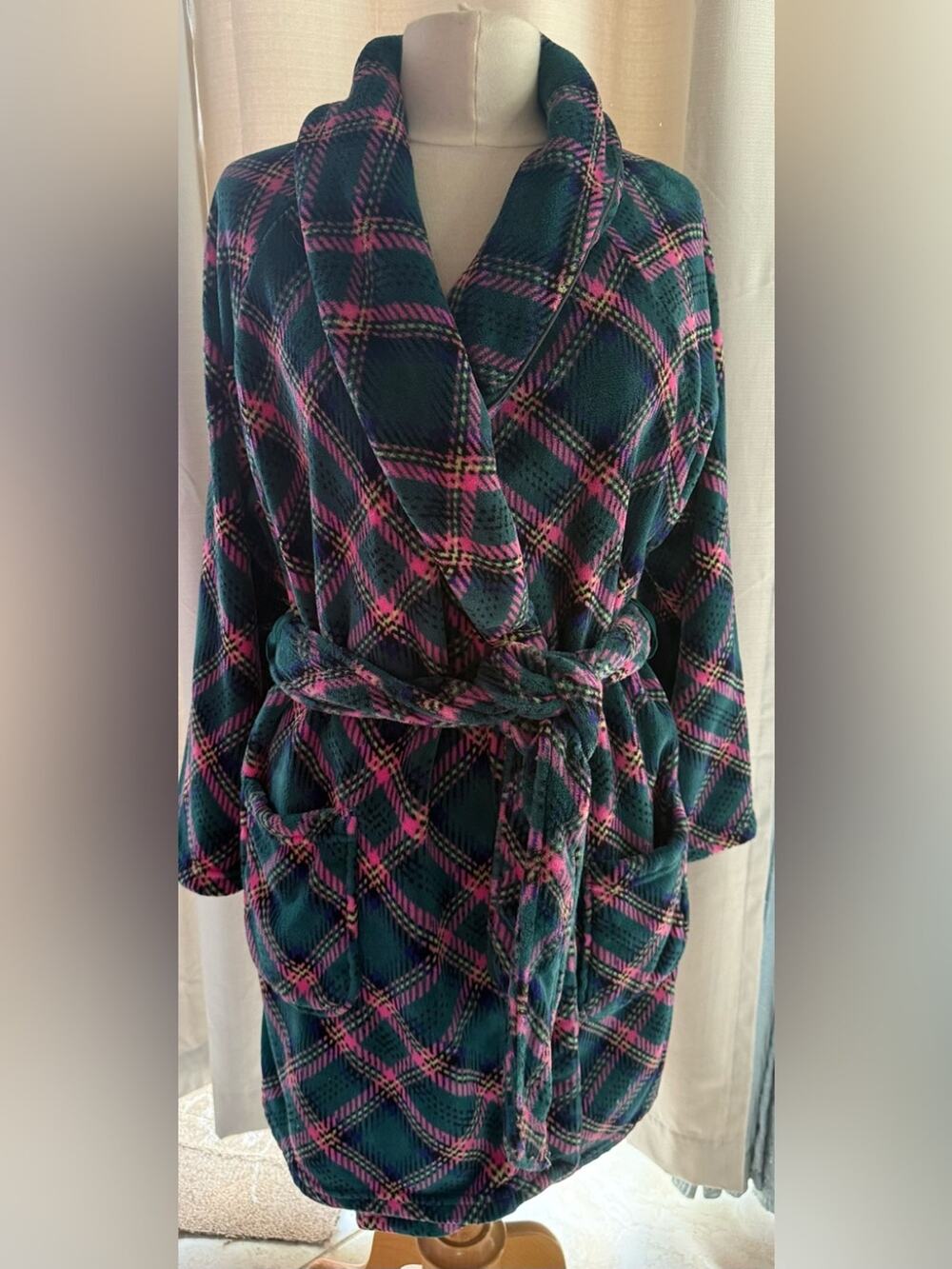 Victoria's Secret Multicolor Plaid Fleece Robe - Teal, Pink, Purple